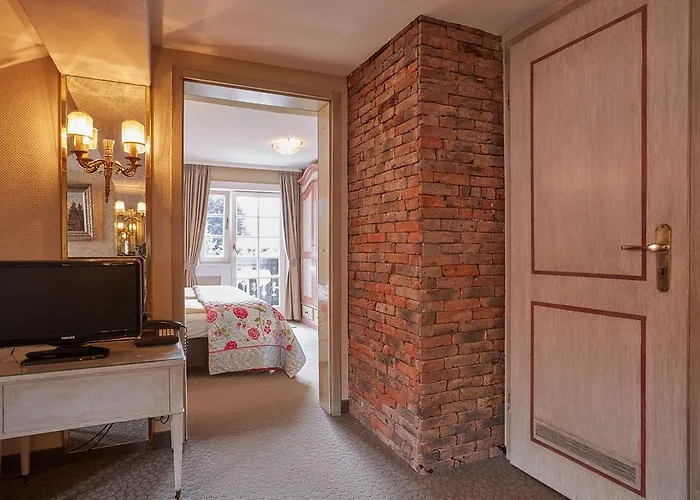 Edelweiss Garni فندق