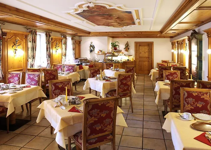 فندق Edelweiss Garni جارمش بارتنكيرشن