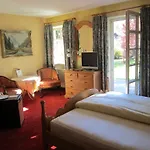 Edelweiss Garni Hotel 4*