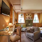 Hotel Edelweiss Garni