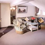 Edelweiss Garni Hotel 4*