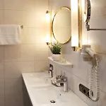 Edelweiss Garni Hotel 4*