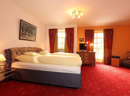 Edelweiss Garni 4*