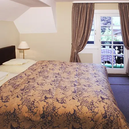 Hotell Edelweiss Garni 4*