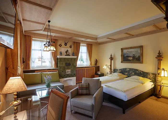 Edelweiss Garni Hotel 4*