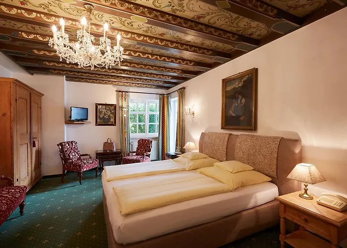 Hotel Edelweiss Garni 4*