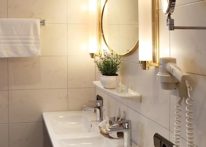 Edelweiss Garni Готель 4*